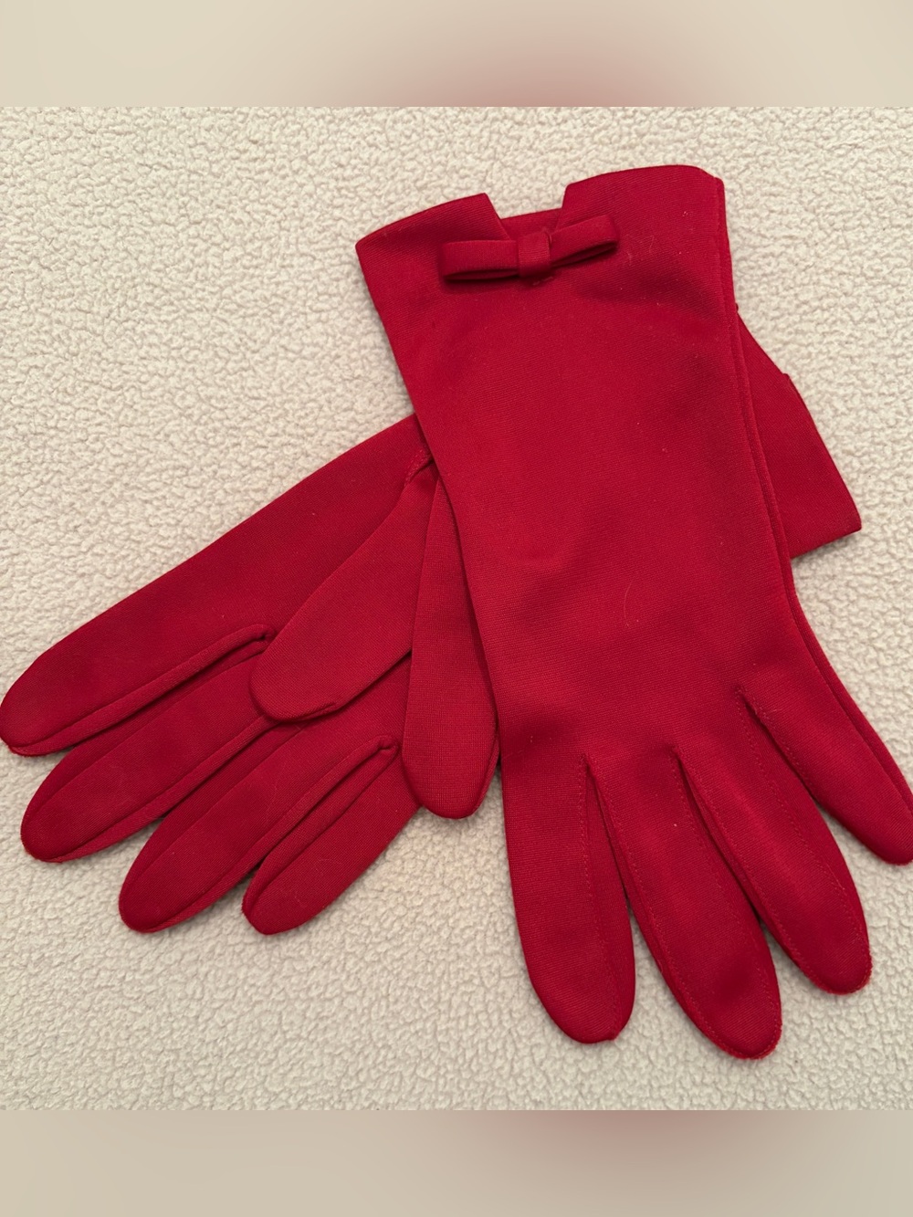 Hansen Glove Corp. VINTAGE Classic Red Women's Gloves with Bow Accent